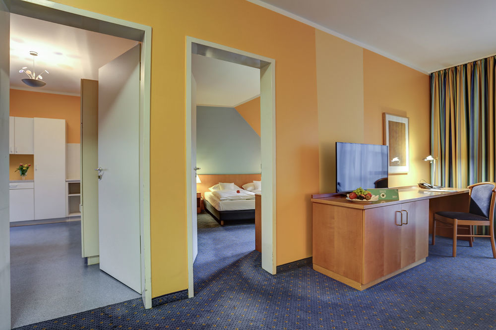 Centro Park Hotel Berlin-Neukoelln Dış mekan fotoğraf